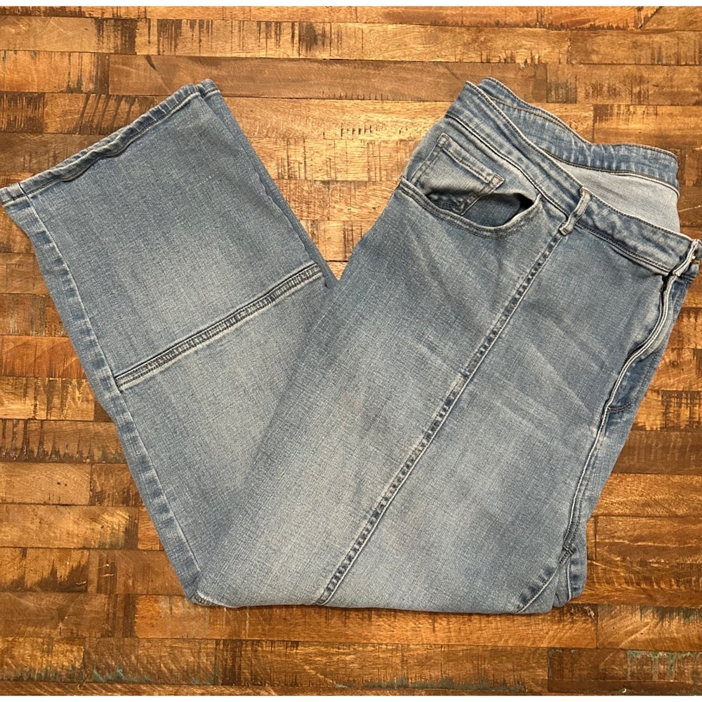 LOGO Lori Goldstein Straight Leg Jeans Women's US 24W Light Wash Denim